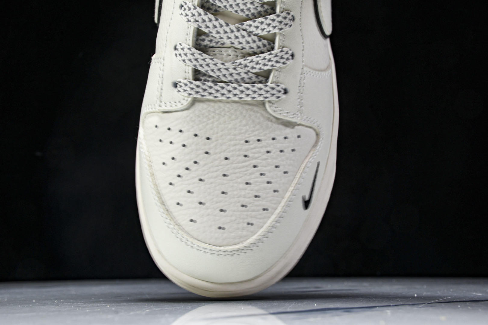 Dunk 尺码36-45

纯原版出品-SB Dunk Low Just Do it 周年高端定制 低帮