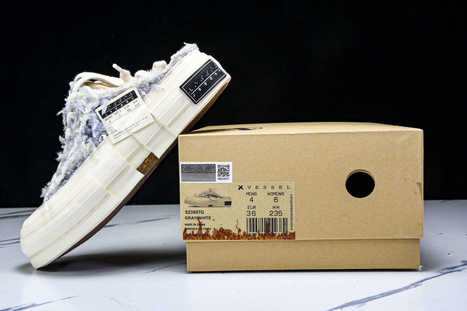 吴建豪 尺码35-45

纯原版出品-xVESSEL 天鹅之泪长毛绒亮片半拖 变色 低帮 帆布鞋 男女同