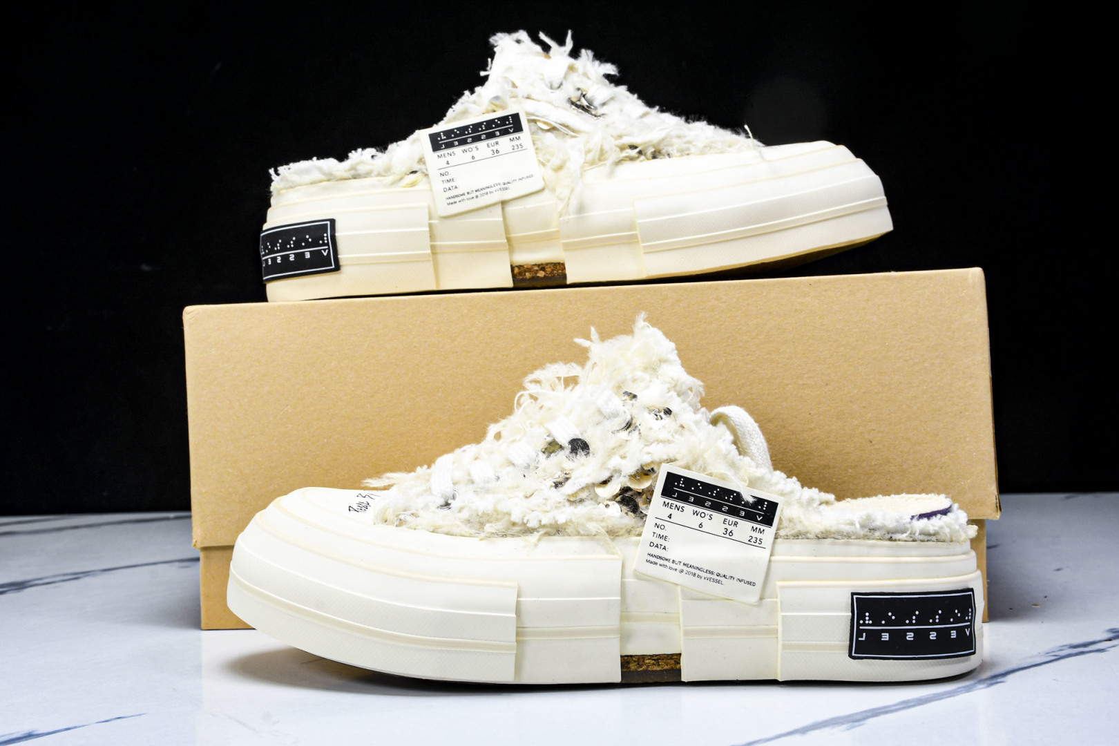 吴建豪 尺码35-45

纯原版出品-xVESSEL 天鹅之心 长毛绒亮片半拖 甜酷解构 变色 低帮 帆