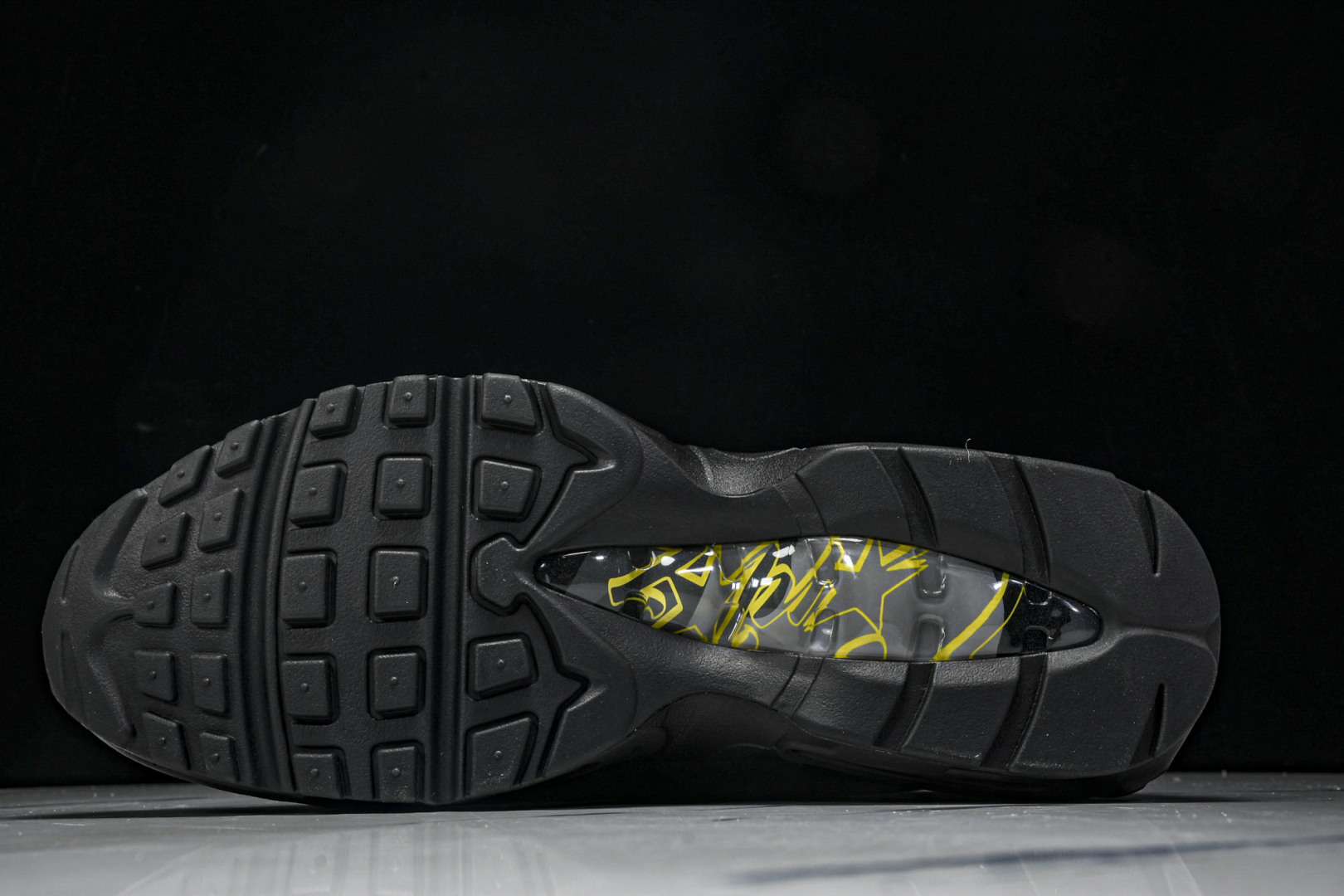 Max 尺码40-48.5

纯原版出品-Air Max 95 复古减震气垫跑鞋 FB2709 003 