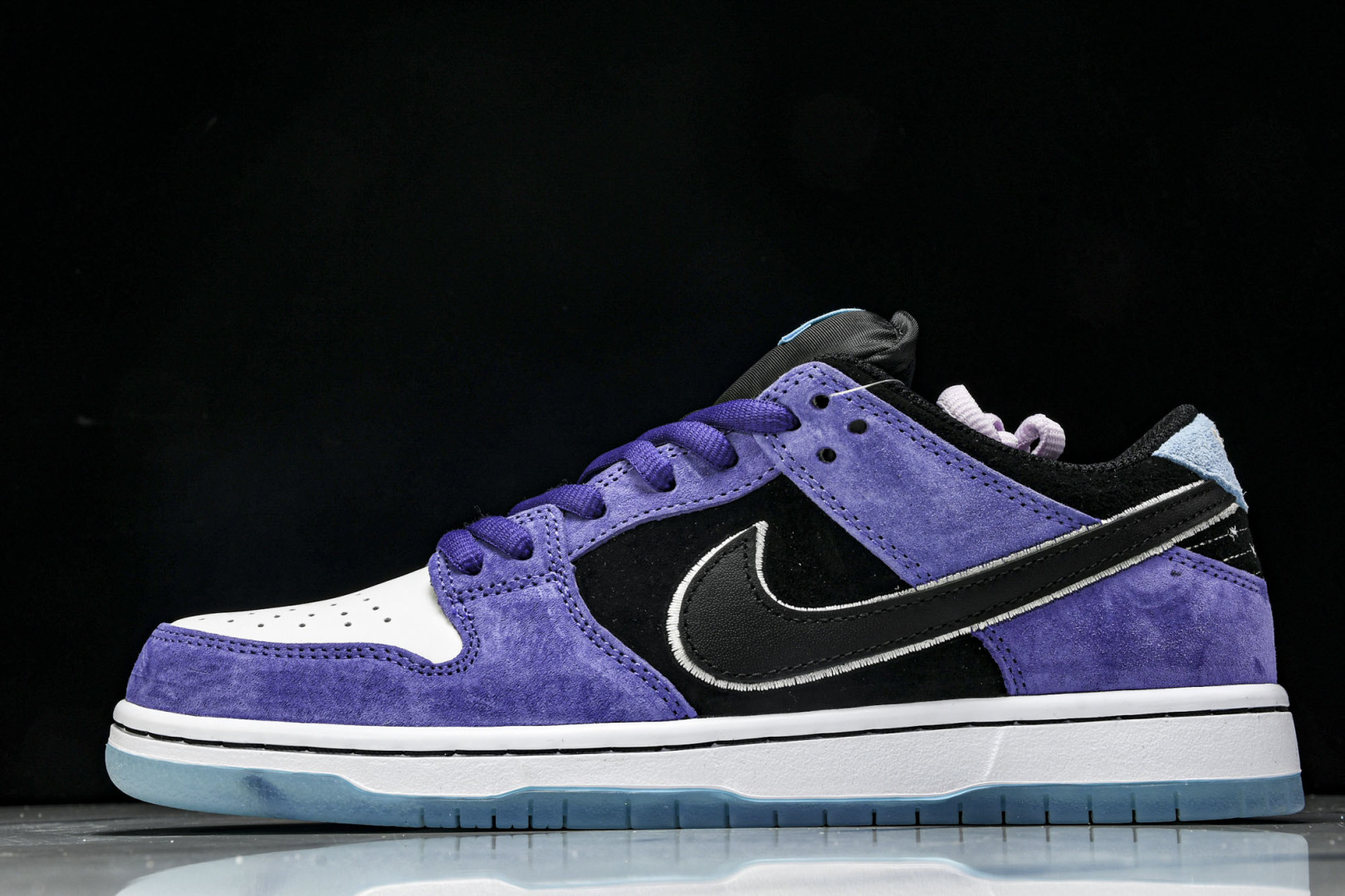 Dunk 尺码40-47.5

纯原版出品-Hayley Wilson x Nike SB Dunk L