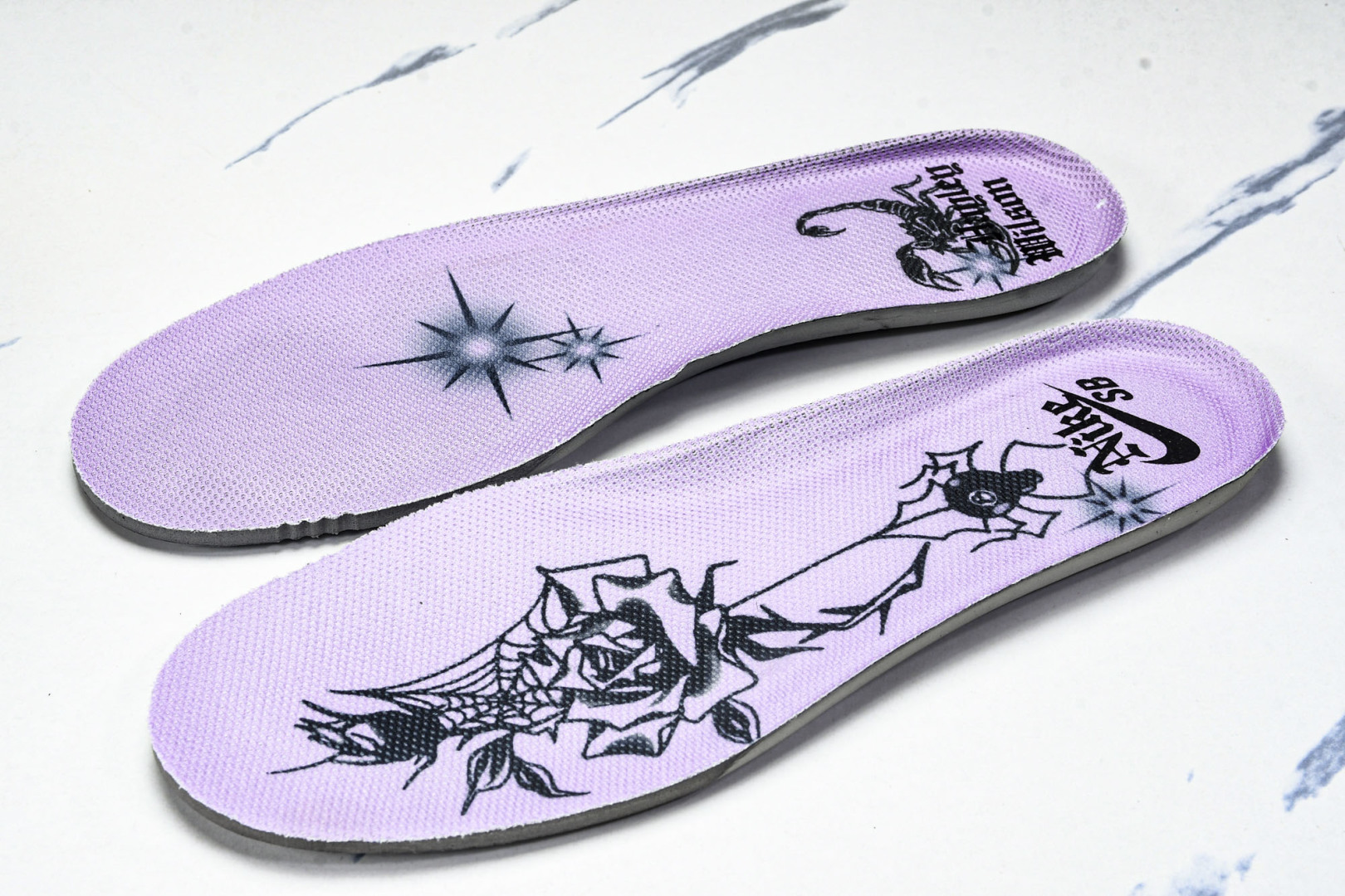 Dunk 尺码40-47.5

纯原版出品-Hayley Wilson x Nike SB Dunk L