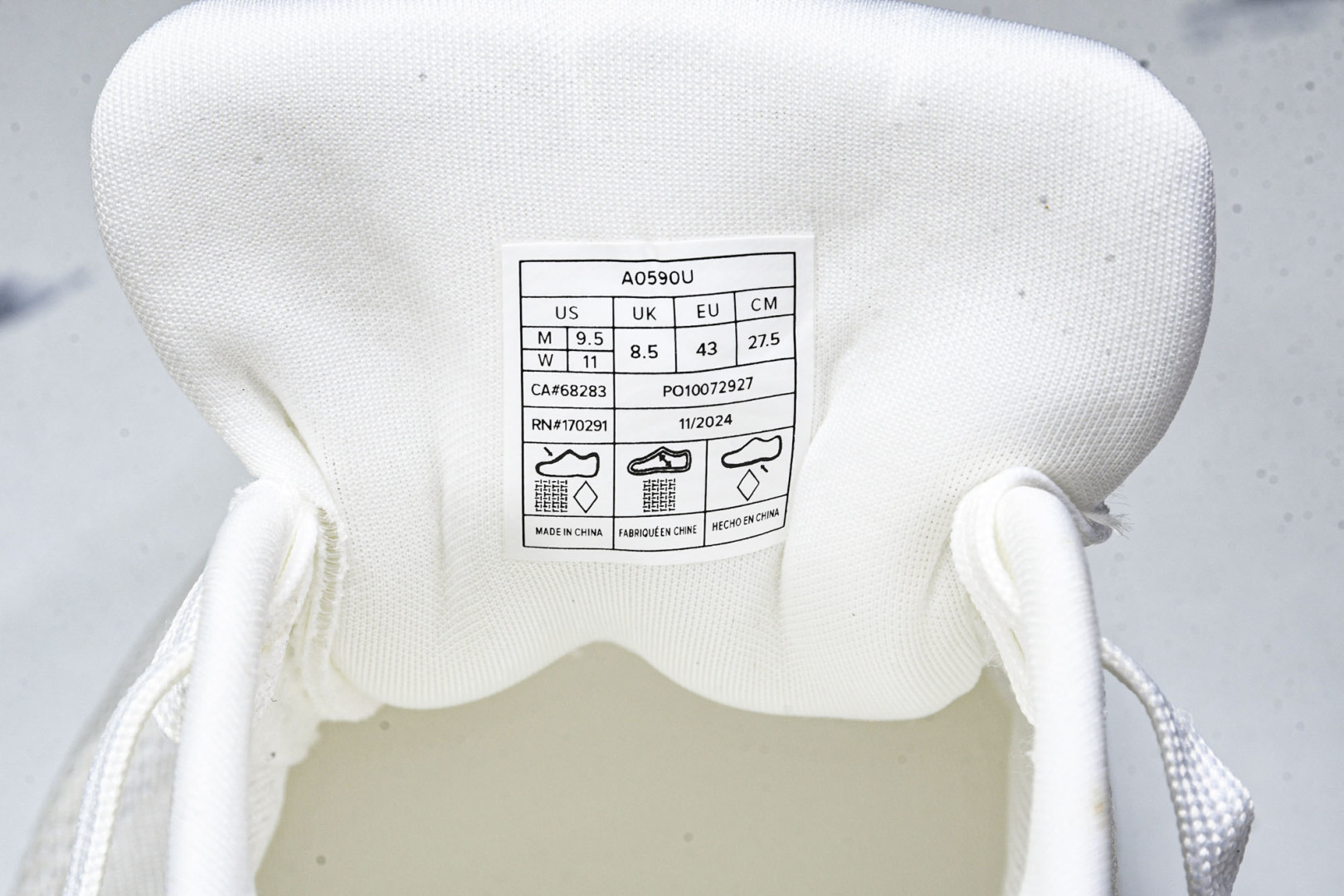 Alo 尺码36-45

纯原版出品-Alo Runner 舒适百搭透气减震 低帮跑步鞋 男女同款 白色