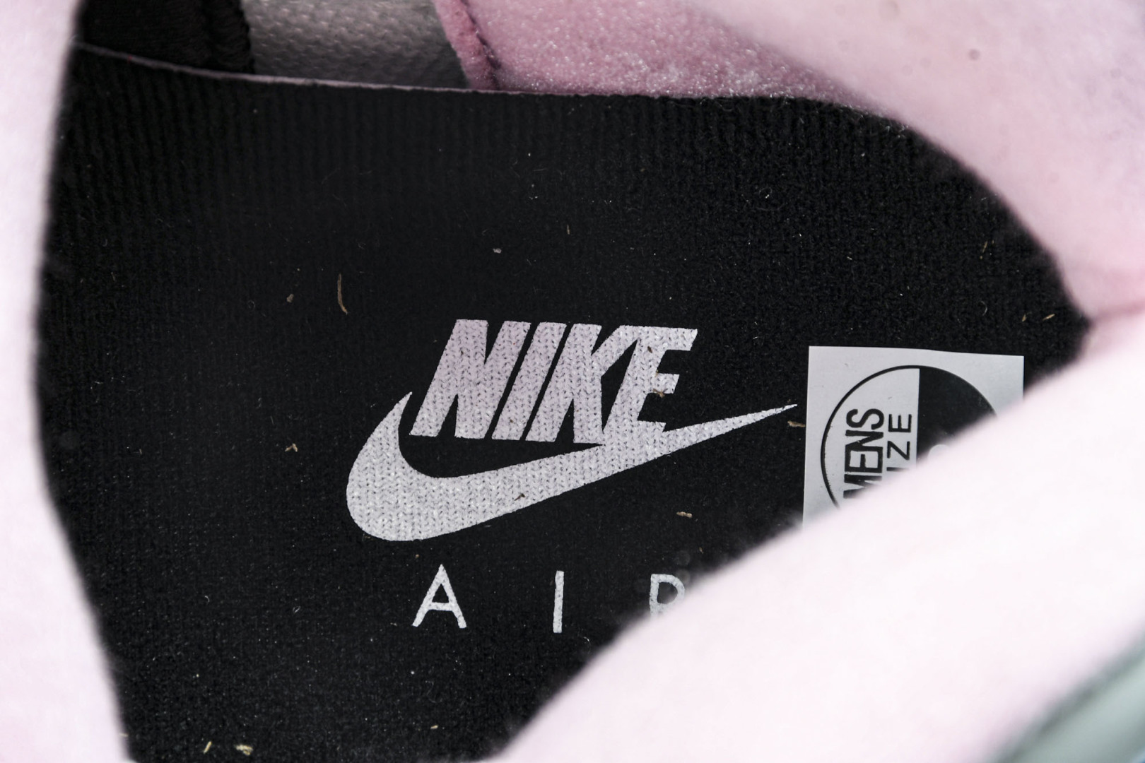 AJ5 尺码40-47.5

纯原版出品-Air Jordan 5 OG 35th Anniversar