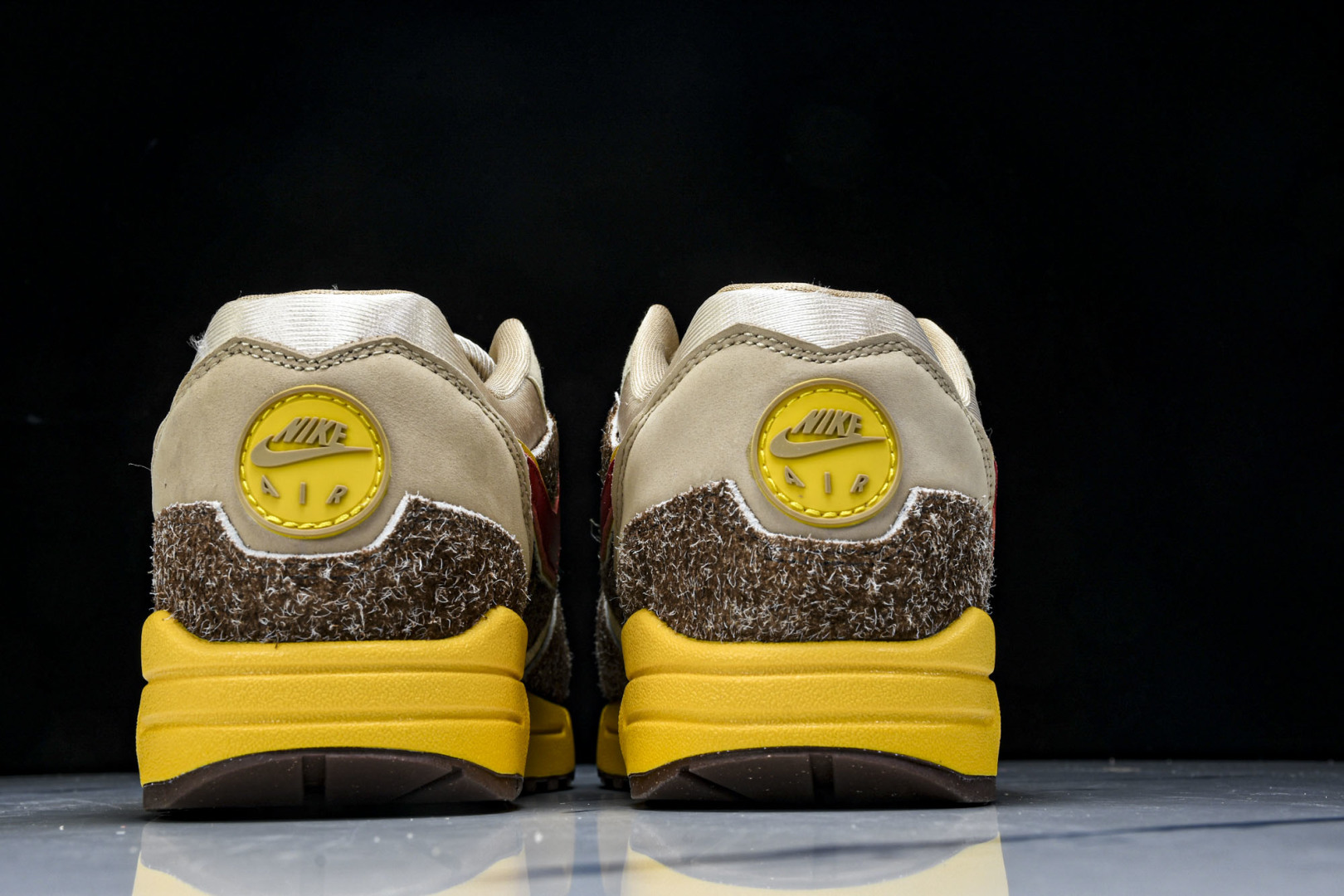 Max1 尺码36-47.5

纯原版出品-SWOOSH x  Nike Air Max 1 “Big 