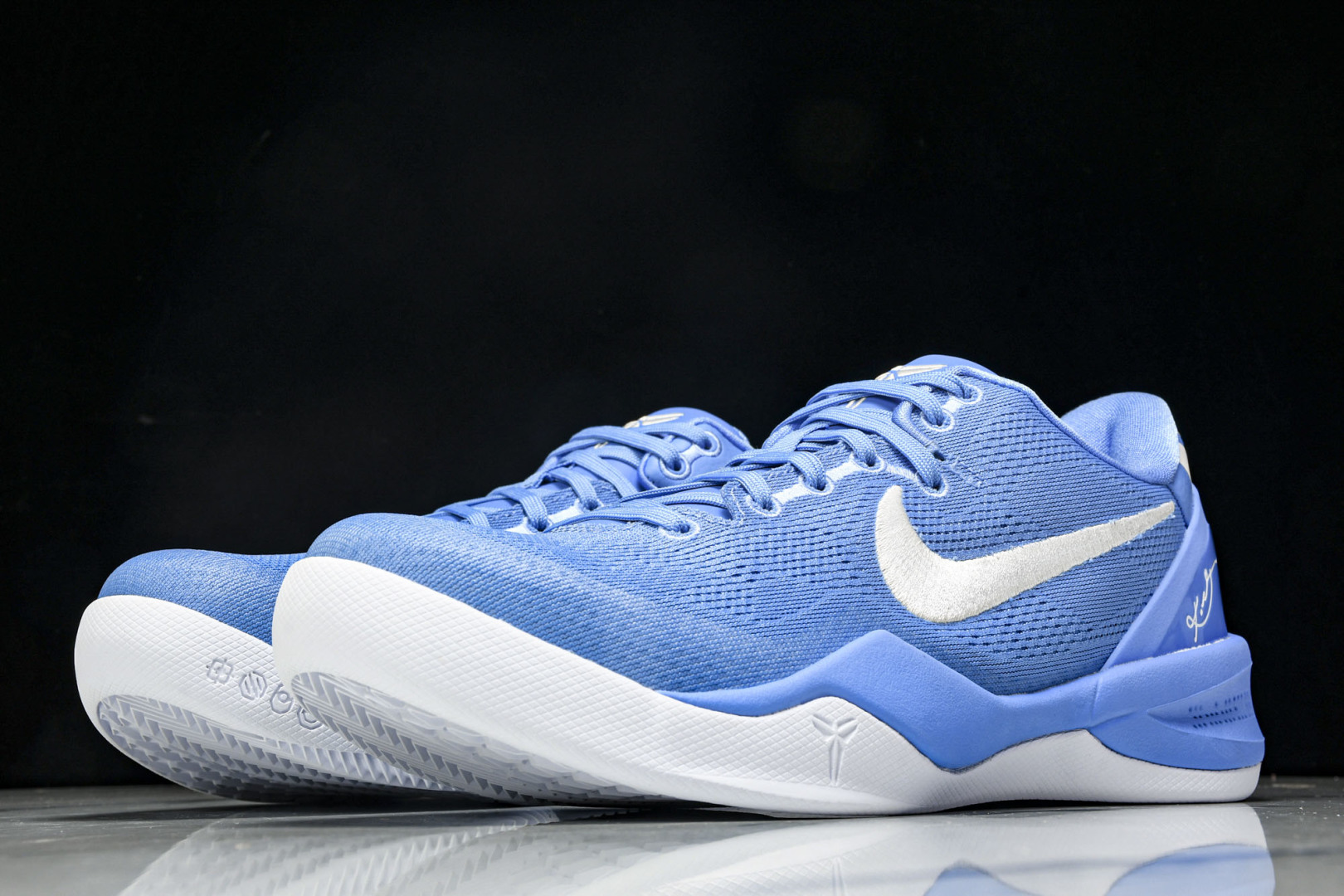 科比 尺码40-47.5

纯原版出品-Kobe 8 Protro TB 促销 'Game Royal'