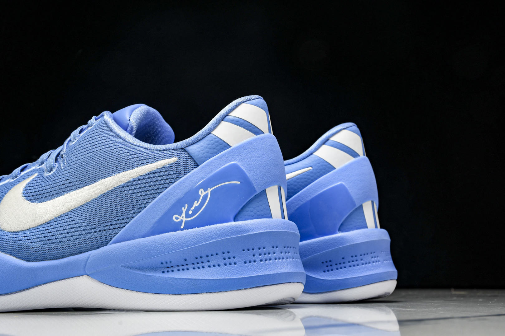 科比 尺码40-47.5

纯原版出品-Kobe 8 Protro TB 促销 'Game Royal'