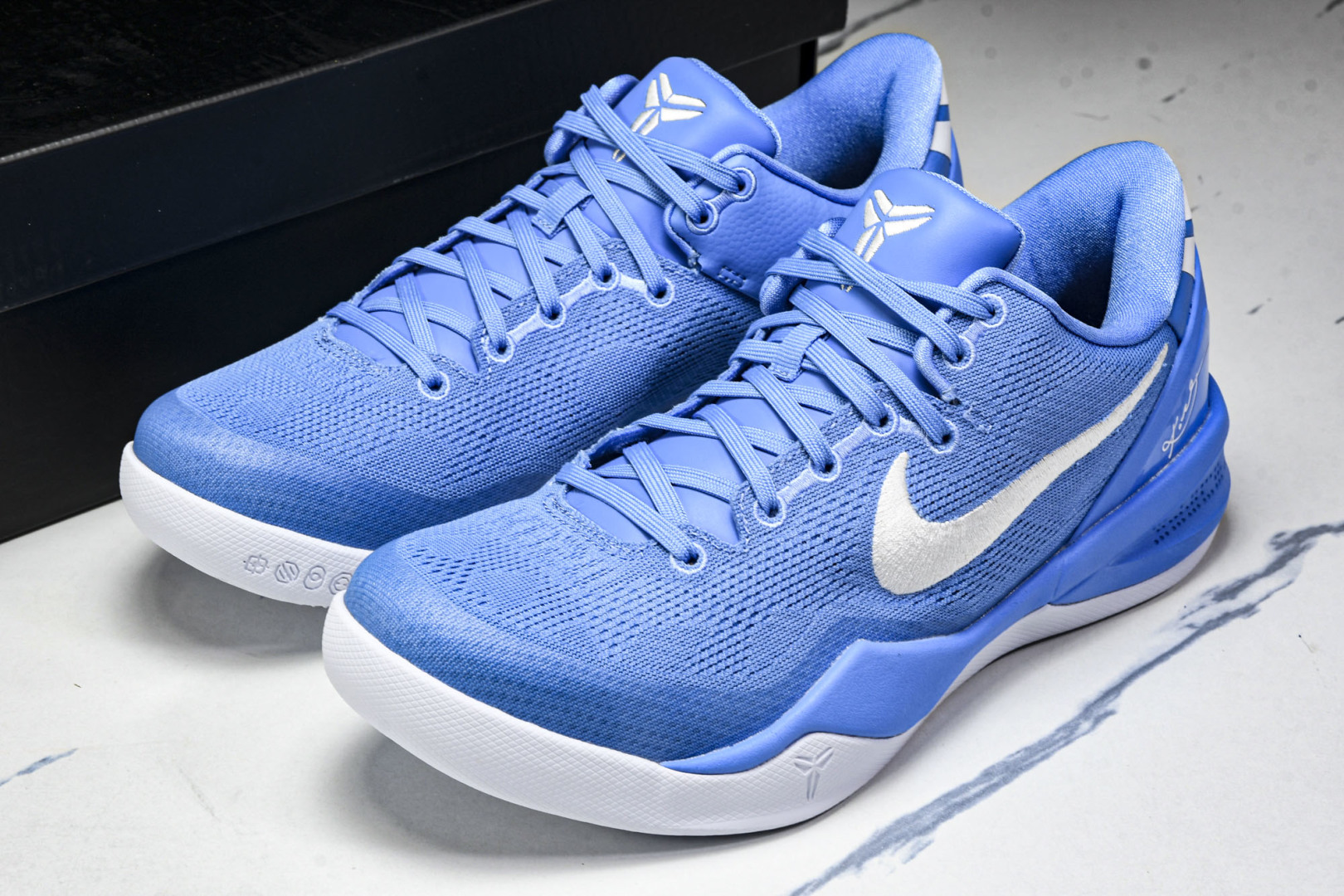 科比 尺码40-47.5

纯原版出品-Kobe 8 Protro TB 促销 'Game Royal'