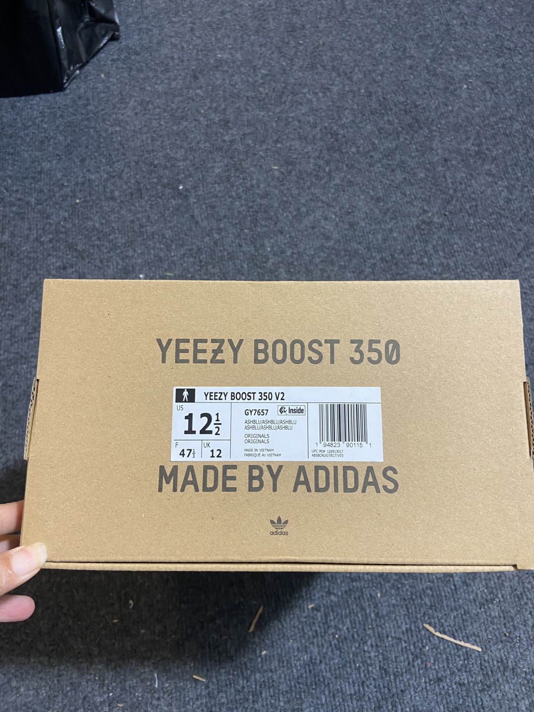Yeezy水洗丹宁 尺码36-48

纯原版出品-Yeezy Boost 350 V2 Ash Blue