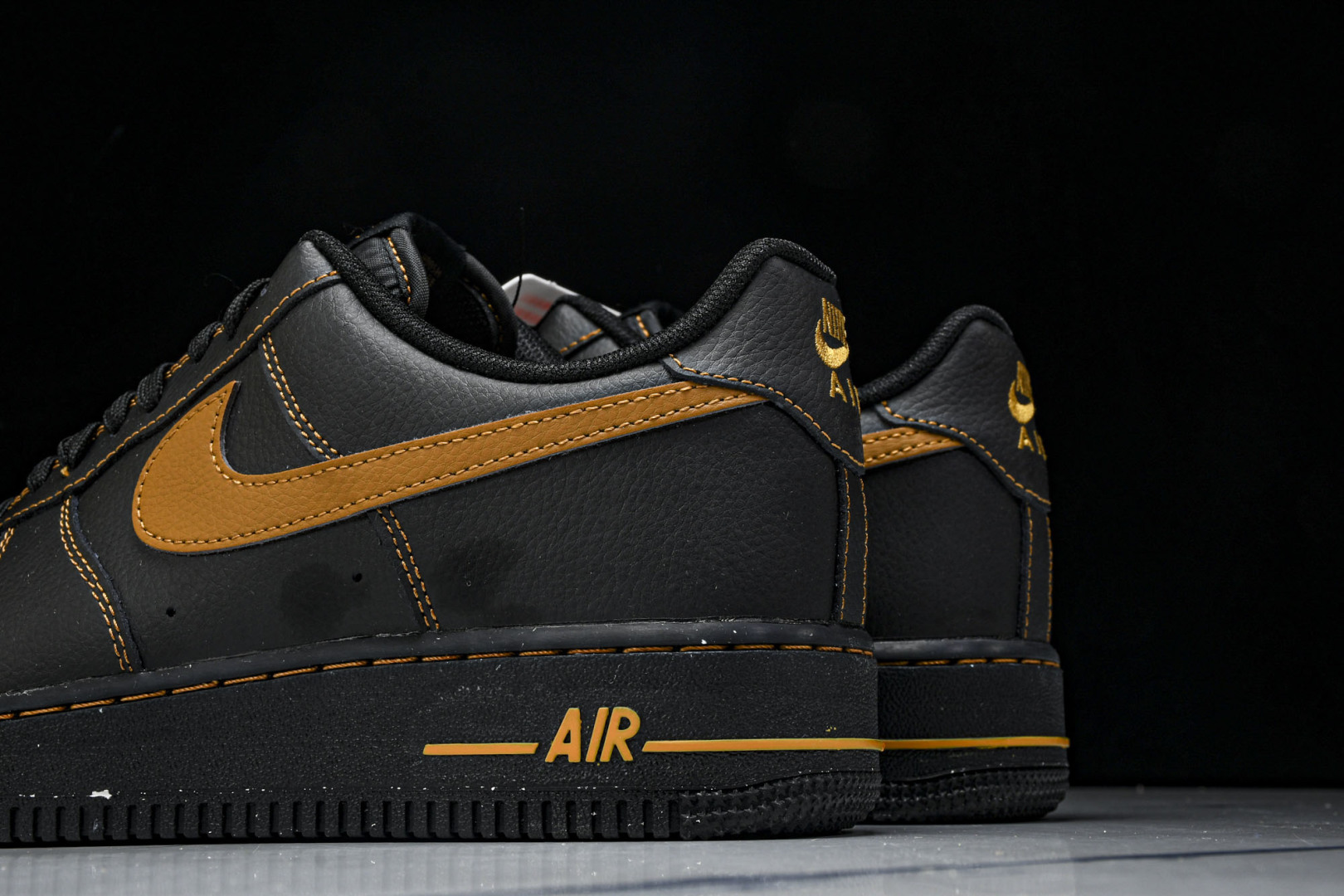 AF1空军 尺码36-45

纯原出品-Air Force 1'07 Low 空军一号低帮休闲板鞋 HQ