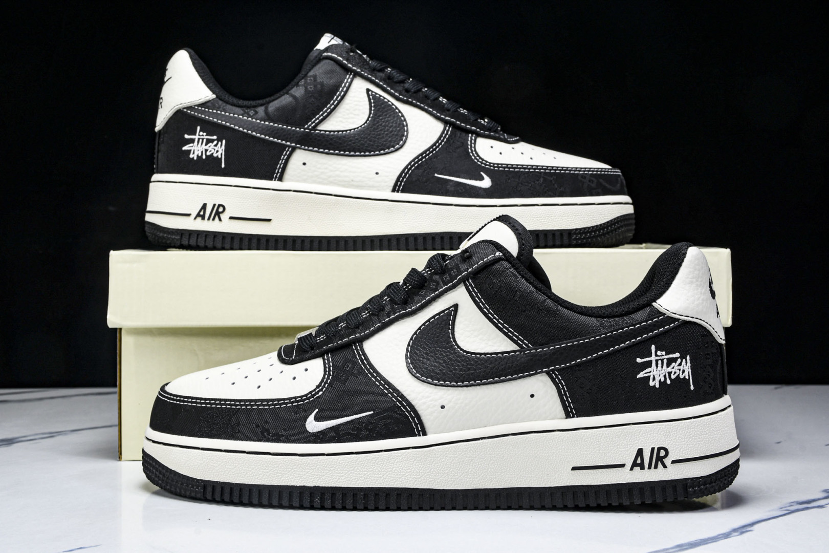 AF1空军 尺码36-45

纯原出品-Air Force 1'07 Low LV联名 米黑勾红标 空军