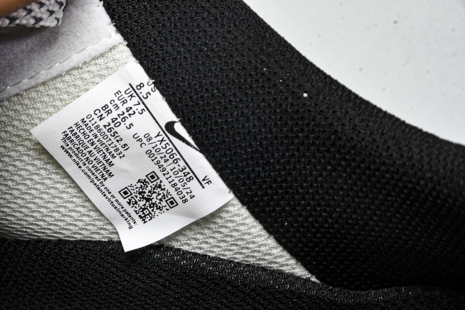 AF1空军 尺码36-45

纯原出品-Air Force 1'07 Low LV联名 米黑勾红标 空军