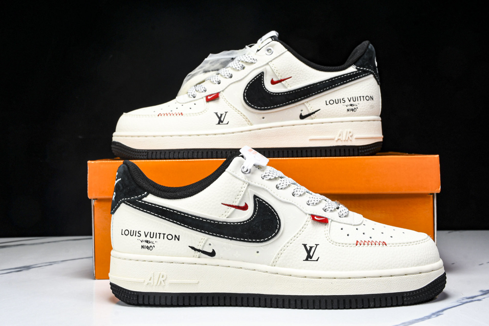 AF1空军 尺码36-45

纯原出品-Air Force 1'07 Low LV联名 米黑勾红标 空军