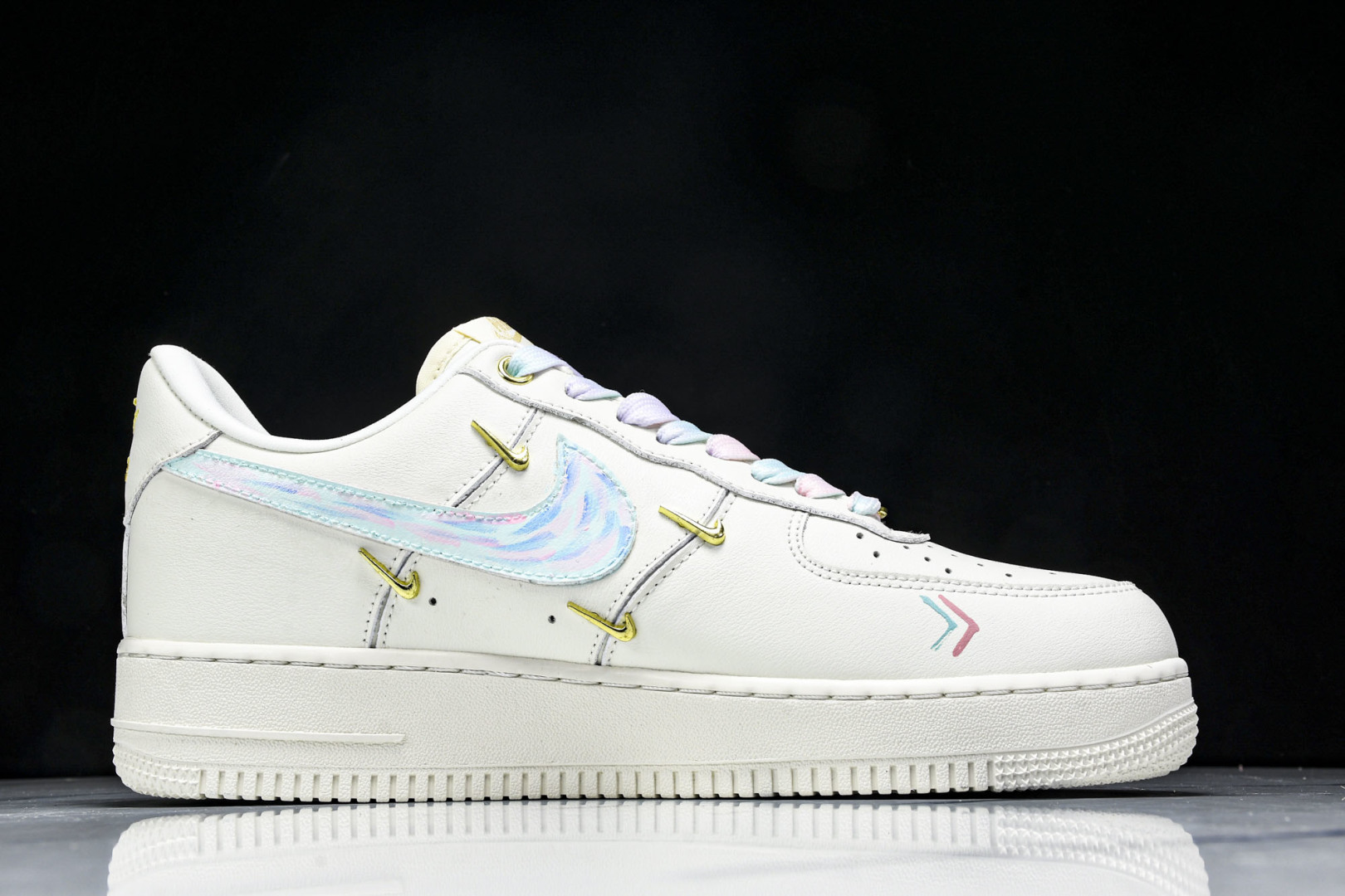 AF1空军 尺码36-45

纯原出品-Air Force 1'07 Low Monet Impress