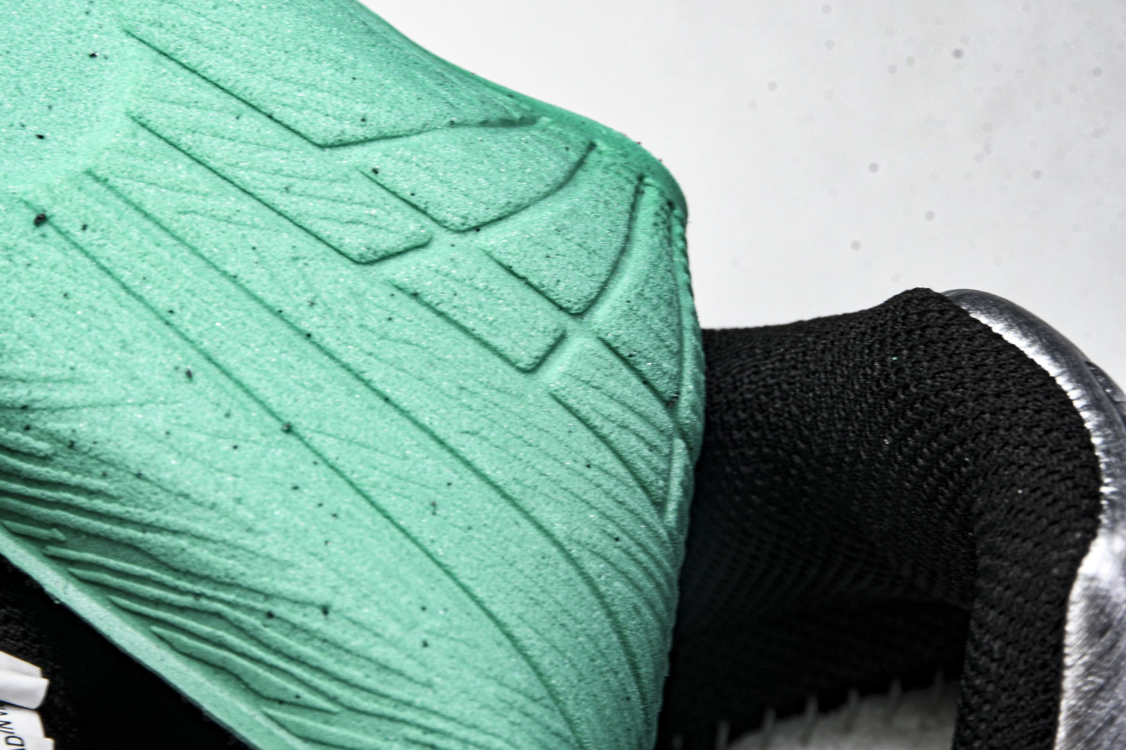 MLB 尺码35-45

纯原出品-MLB Chunky Runner 绑带黑银  3ARNCRL4N(