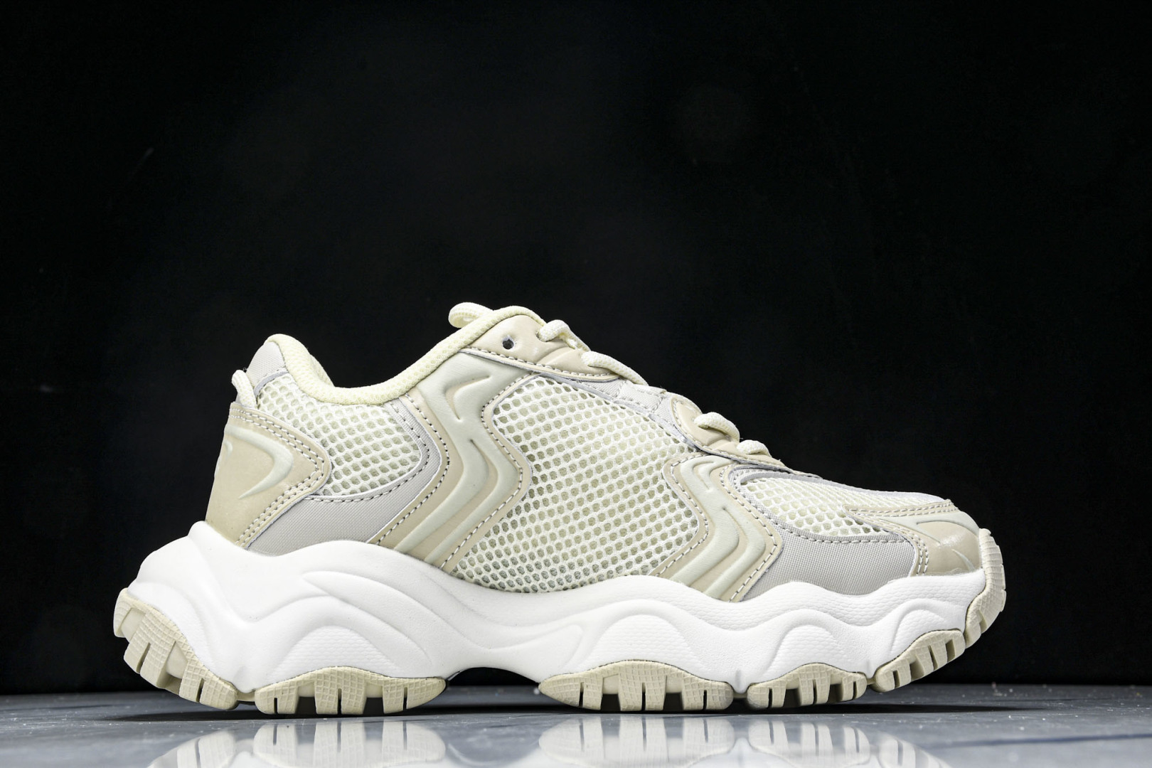 MLB 尺码35-45

纯原出品-MLB CARGO Chunky 赛博老爹鞋 白色 3ASHW075