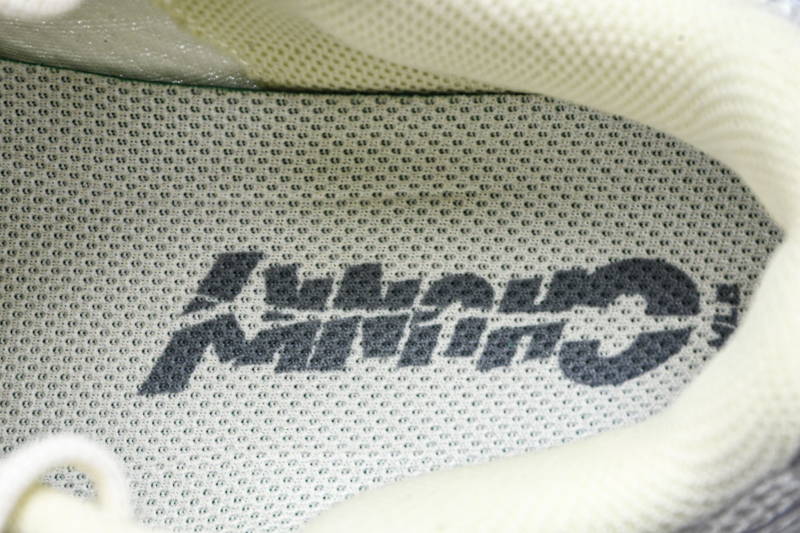 MLB 尺码35-45

纯原出品-MLB CARGO Chunky 赛博老爹鞋 白色 3ASHW075