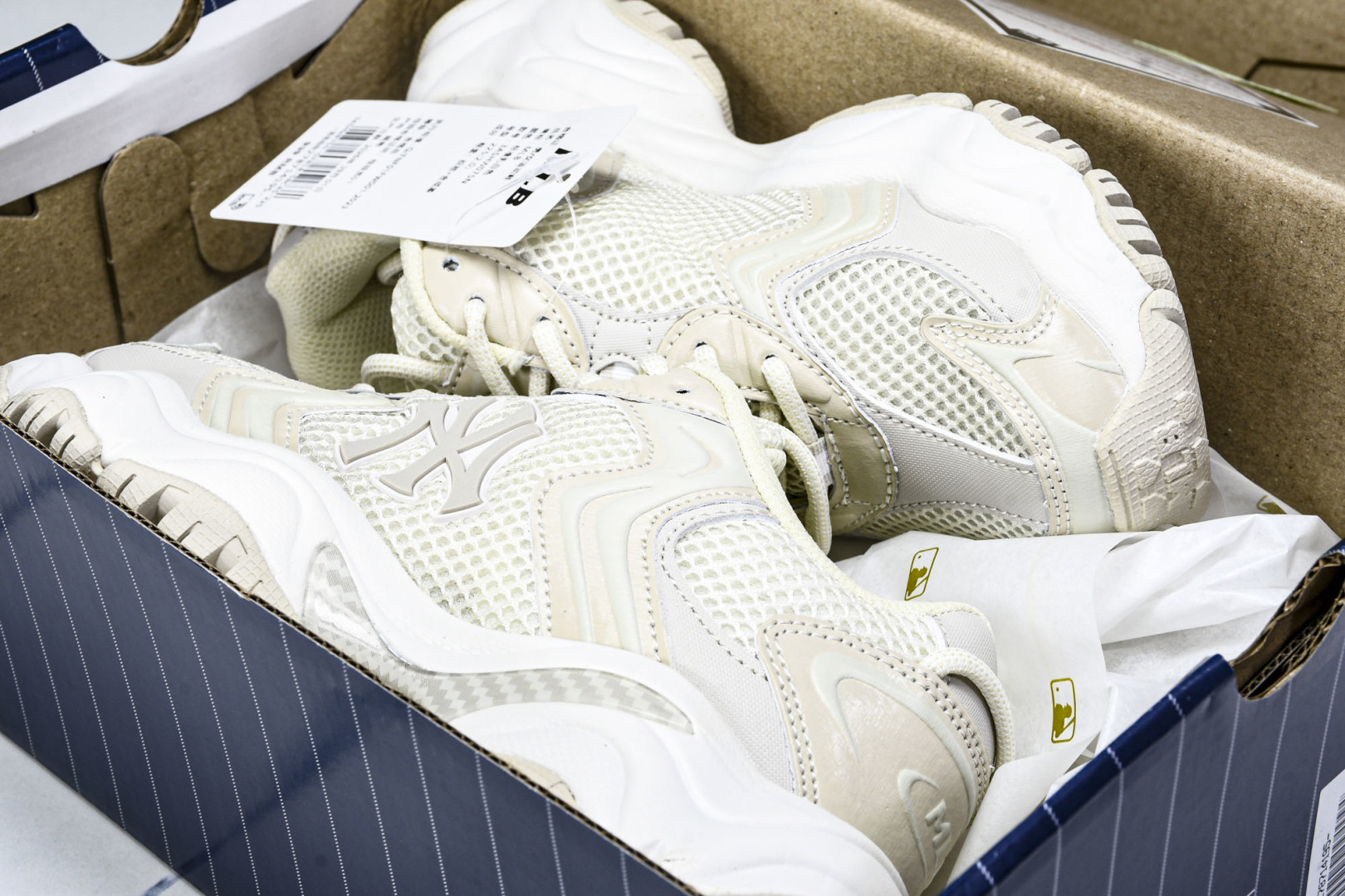 MLB 尺码35-45

纯原出品-MLB CARGO Chunky 赛博老爹鞋 白色 3ASHW075