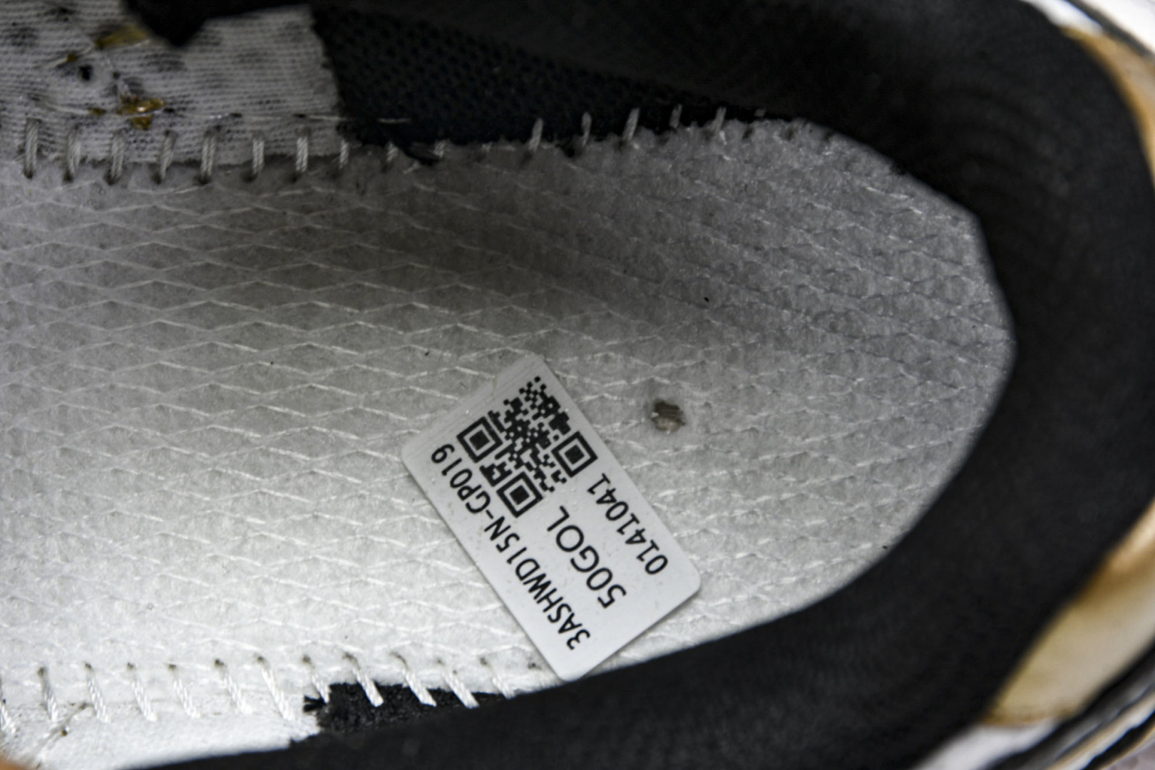 MLB 尺码35-45

纯原出品-MLB Winner Chunky 赛博老爹鞋 白银金 3ASHWD