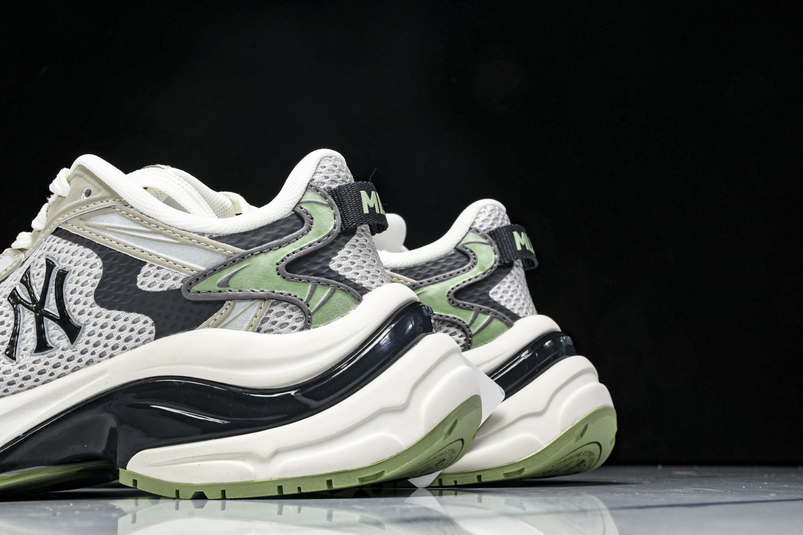 MLB 尺码35-45

纯原出品-NY MLB Bigball Chunky Curve 纽约洋基队 