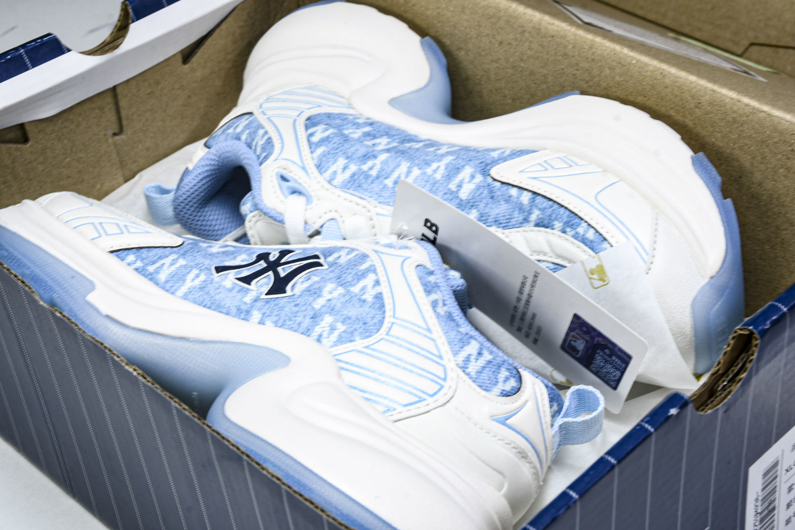 MLB 尺码35-45

纯原出品-NY MLB XLG Chunky 纽约洋基队 透气休闲运动鞋 3A