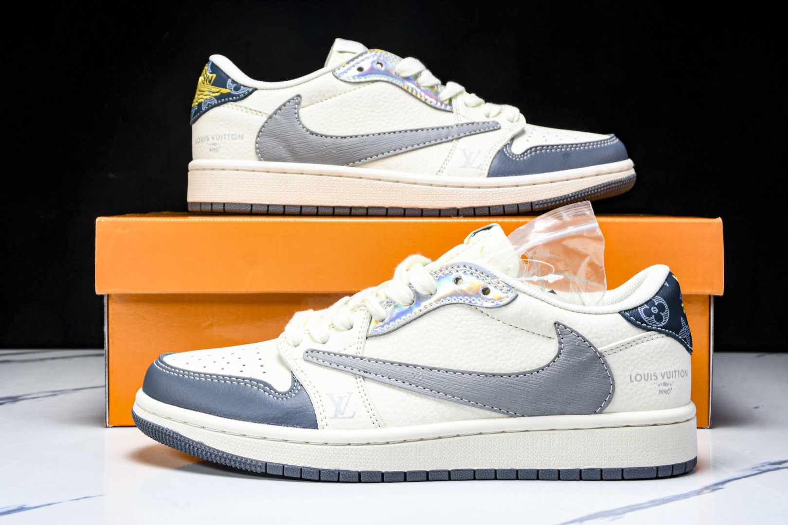 DUNK  尺码36-45

纯原出品-Travis Scott x Fragment Design x