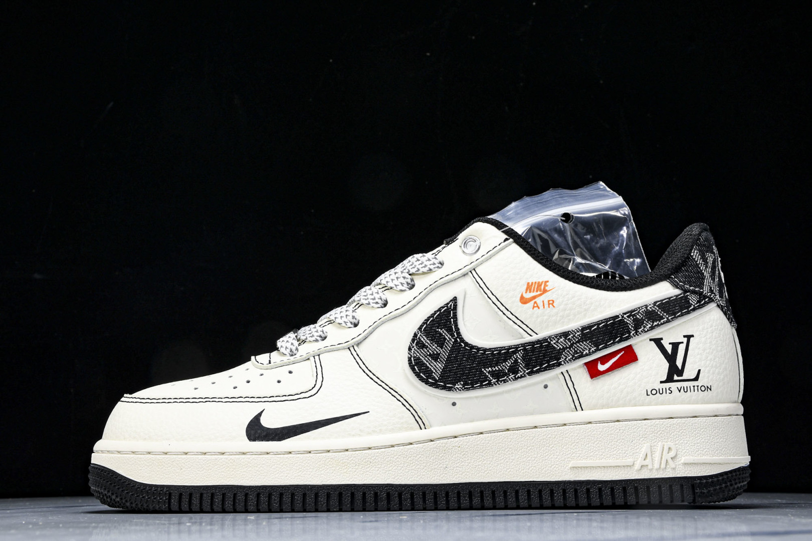 AF1空军 尺码36-45

纯原出品-Air Force 1'07 Low LV联名 黑线黑牛仔 空军