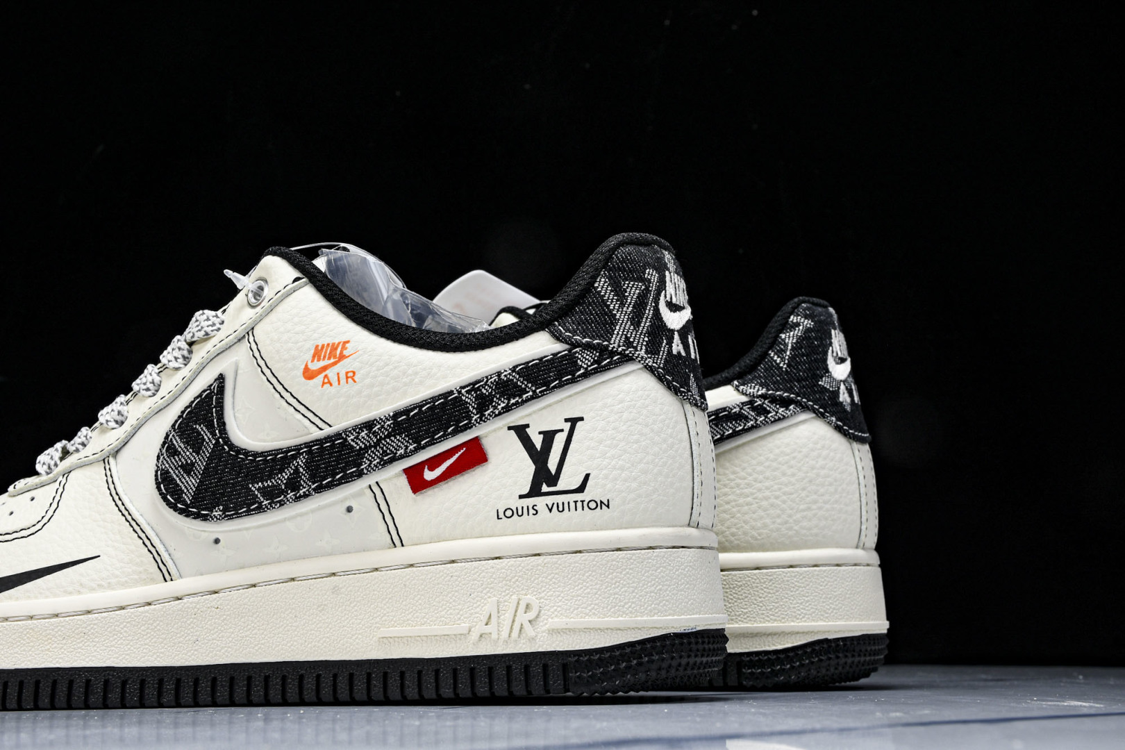 AF1空军 尺码36-45

纯原出品-Air Force 1'07 Low LV联名 黑线黑牛仔 空军