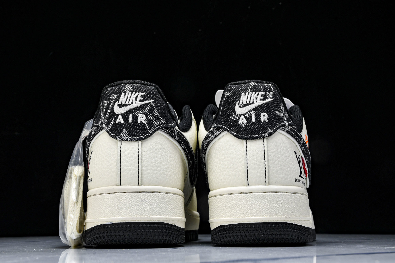 AF1空军 尺码36-45

纯原出品-Air Force 1'07 Low LV联名 黑线黑牛仔 空军