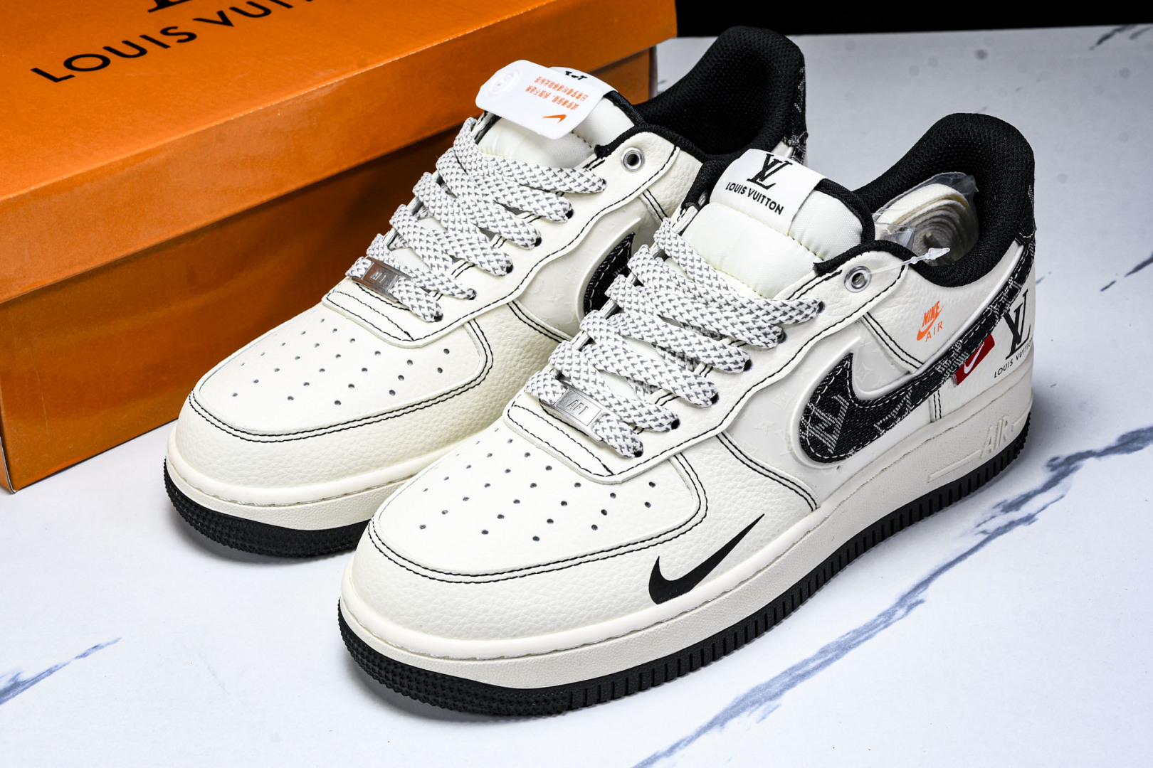 AF1空军 尺码36-45

纯原出品-Air Force 1'07 Low LV联名 黑线黑牛仔 空军