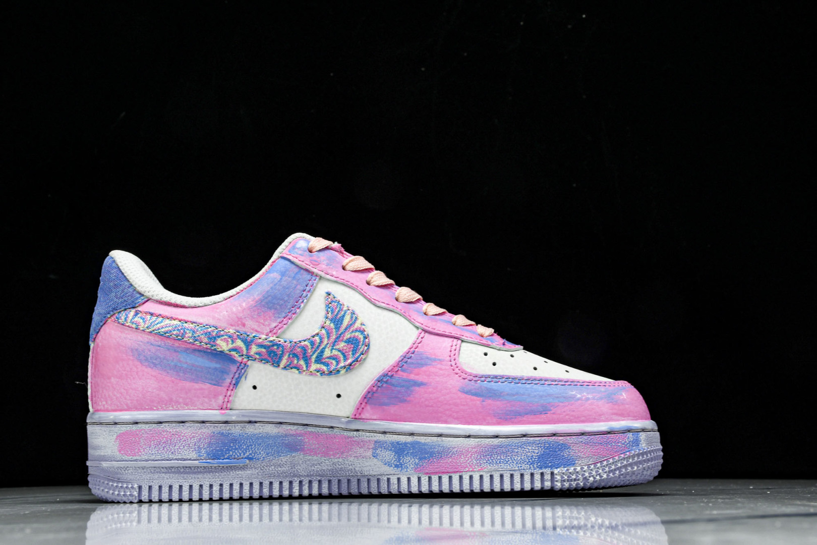 AF1空军 尺码36-45

纯原出品-Nike Air Force 1'07 Low Pink Dai