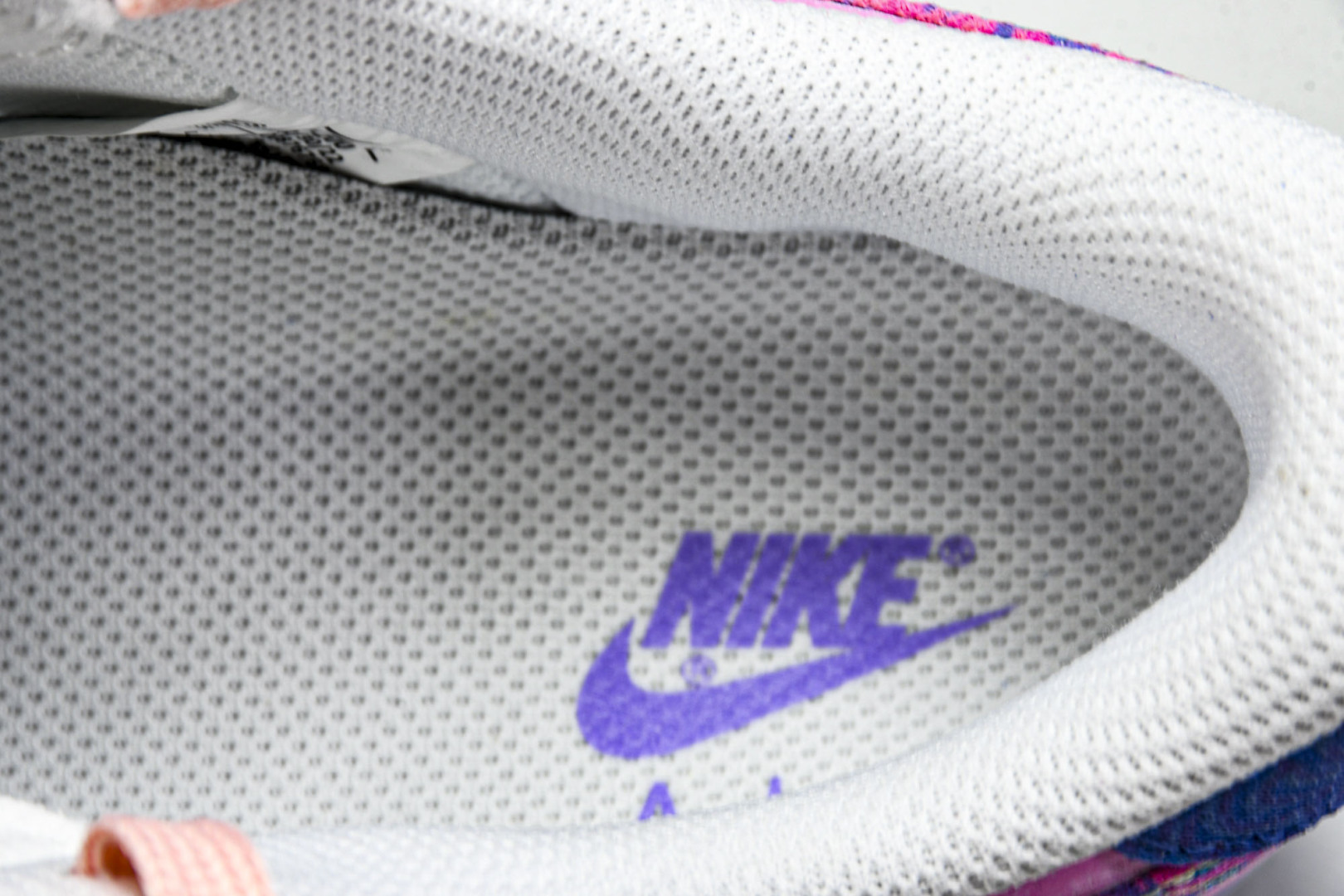 AF1空军 尺码36-45

纯原出品-Nike Air Force 1'07 Low Pink Dai