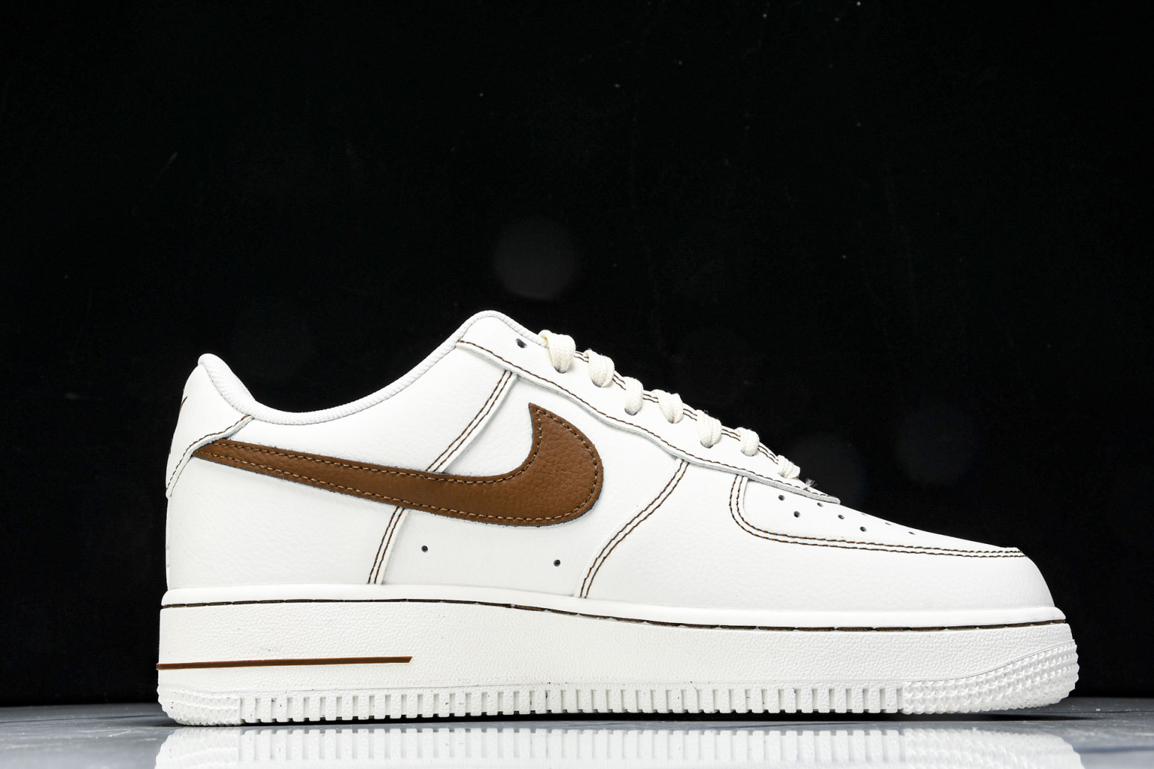 AF1空军 尺码36-45

纯原出品-Air Force 1'07 Low 空军一号低帮休闲板鞋 HQ