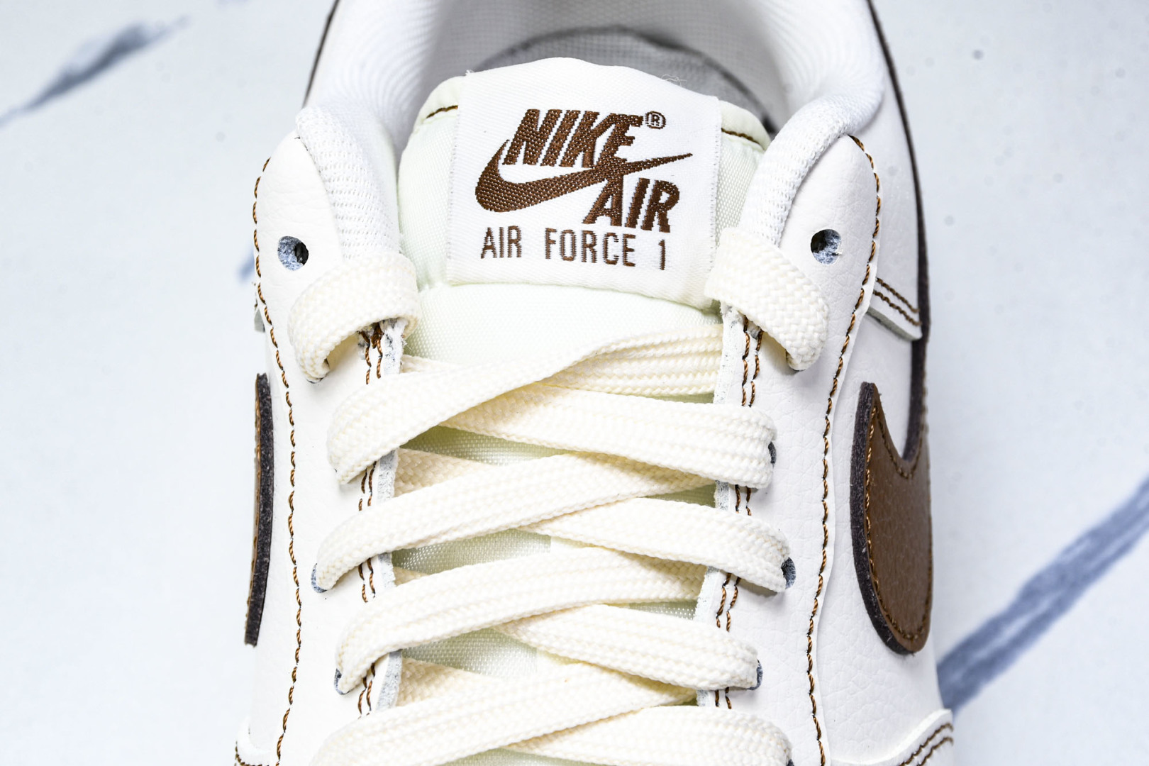 AF1空军 尺码36-45

纯原出品-Air Force 1'07 Low 空军一号低帮休闲板鞋 HQ