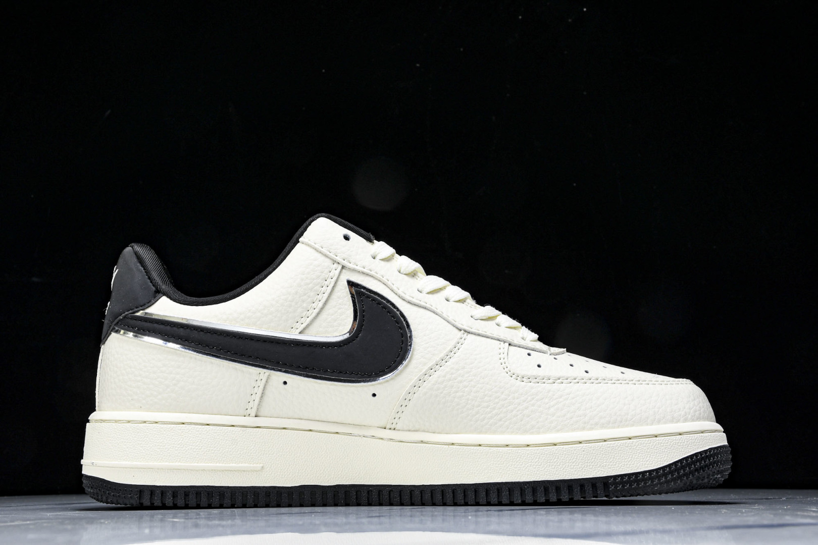 AF1空军 尺码36-45

纯原出品-Air Force 1'07 Low 米黑鬼脸 空军一号低帮休闲