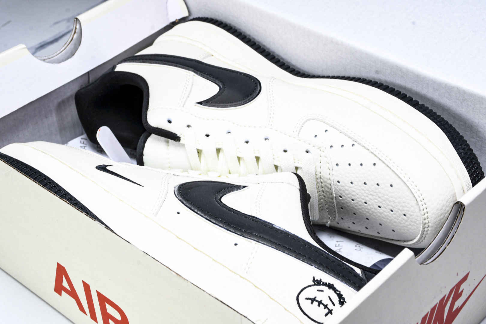 AF1空军 尺码36-45

纯原出品-Air Force 1'07 Low 米黑鬼脸 空军一号低帮休闲