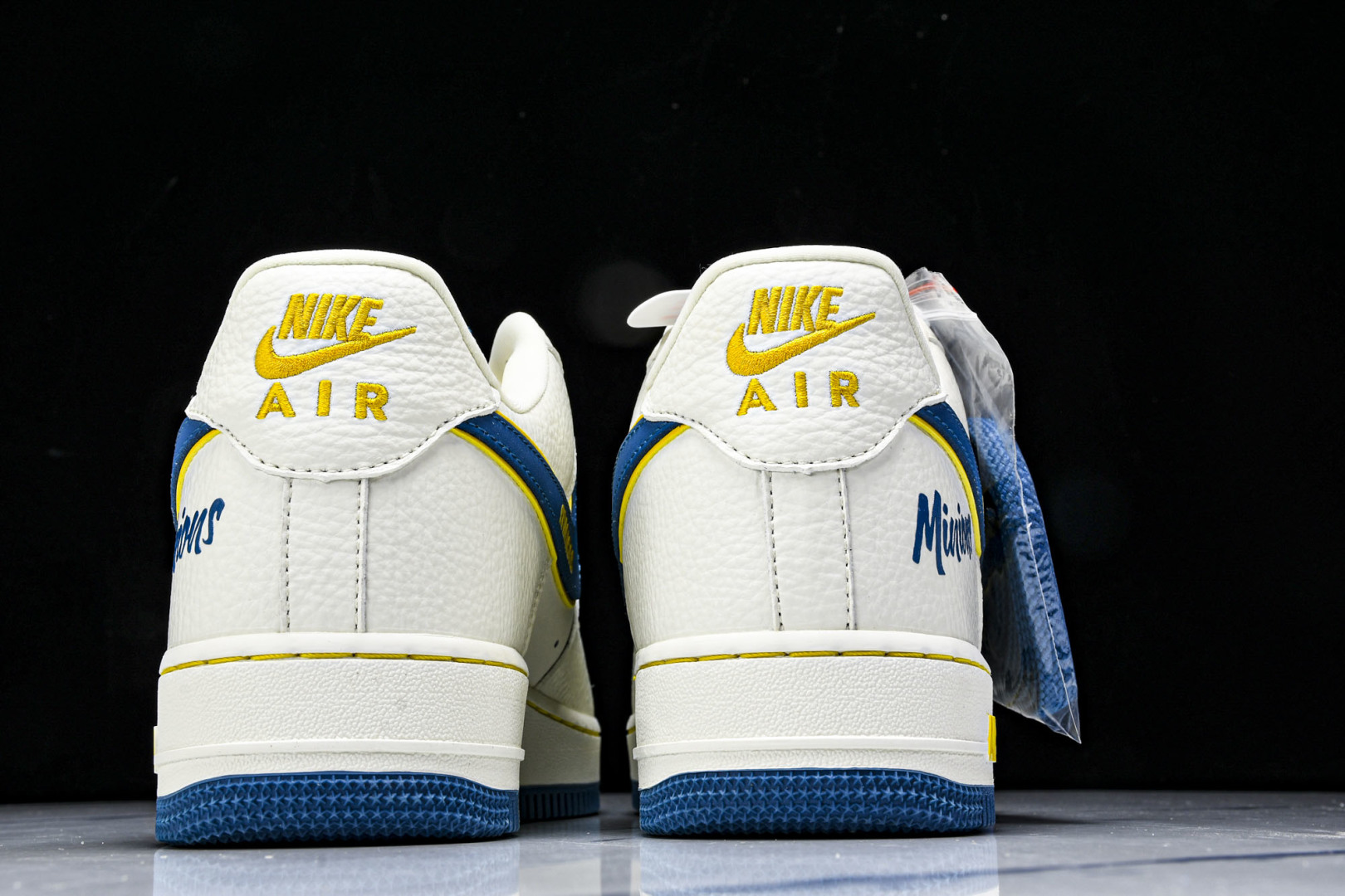 AF1空军 尺码36-45

纯原出品-Air Force 1'07 Low 小黄人 白蓝金韵 空军一号