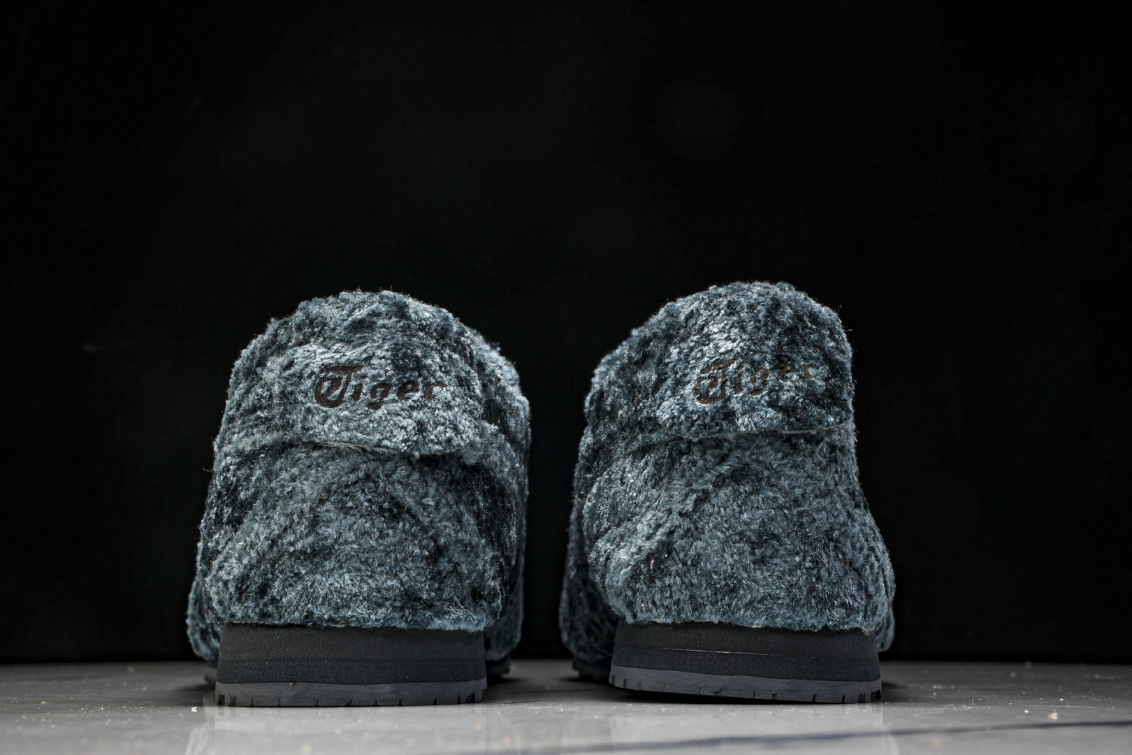 Tiger尺码36-45

纯原出品-Onitsuka Tiger 鬼塚虎 Mexico 66 Velv