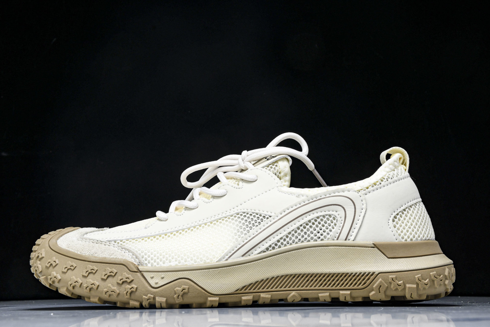 爱步 尺码39-44

纯原出品-ECCO爱步 2025夏季 BIOM男士户外凉鞋系列 77805 01