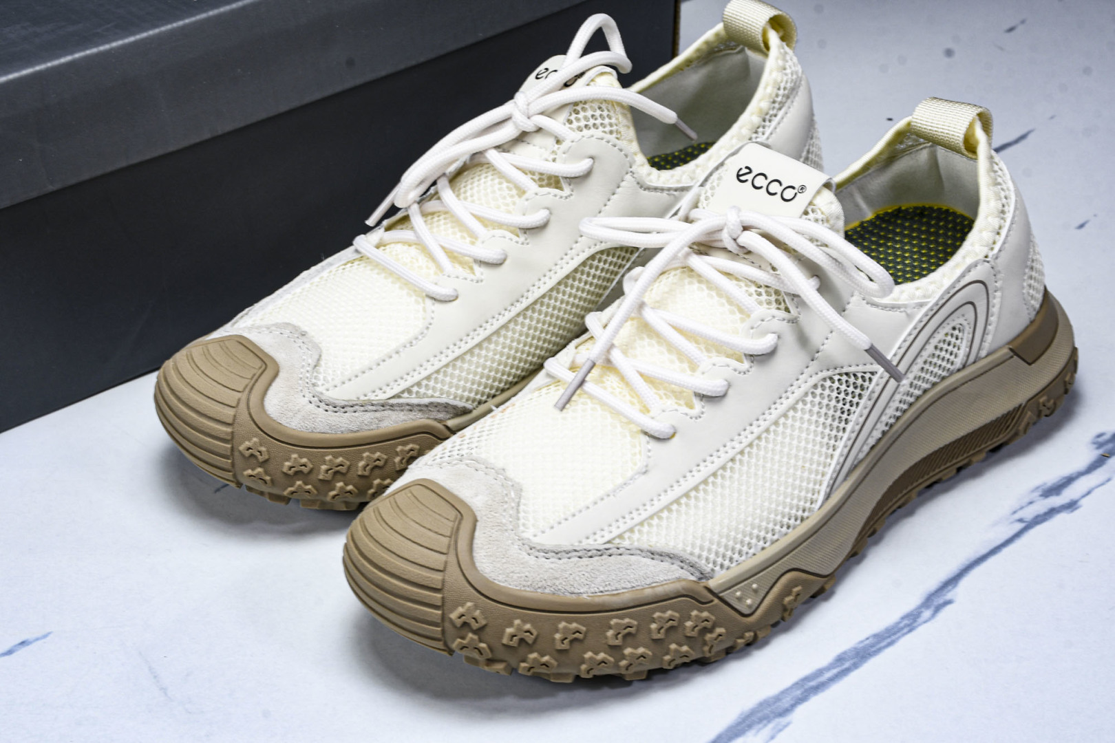 爱步 尺码39-44

纯原出品-ECCO爱步 2025夏季 BIOM男士户外凉鞋系列 77805 01