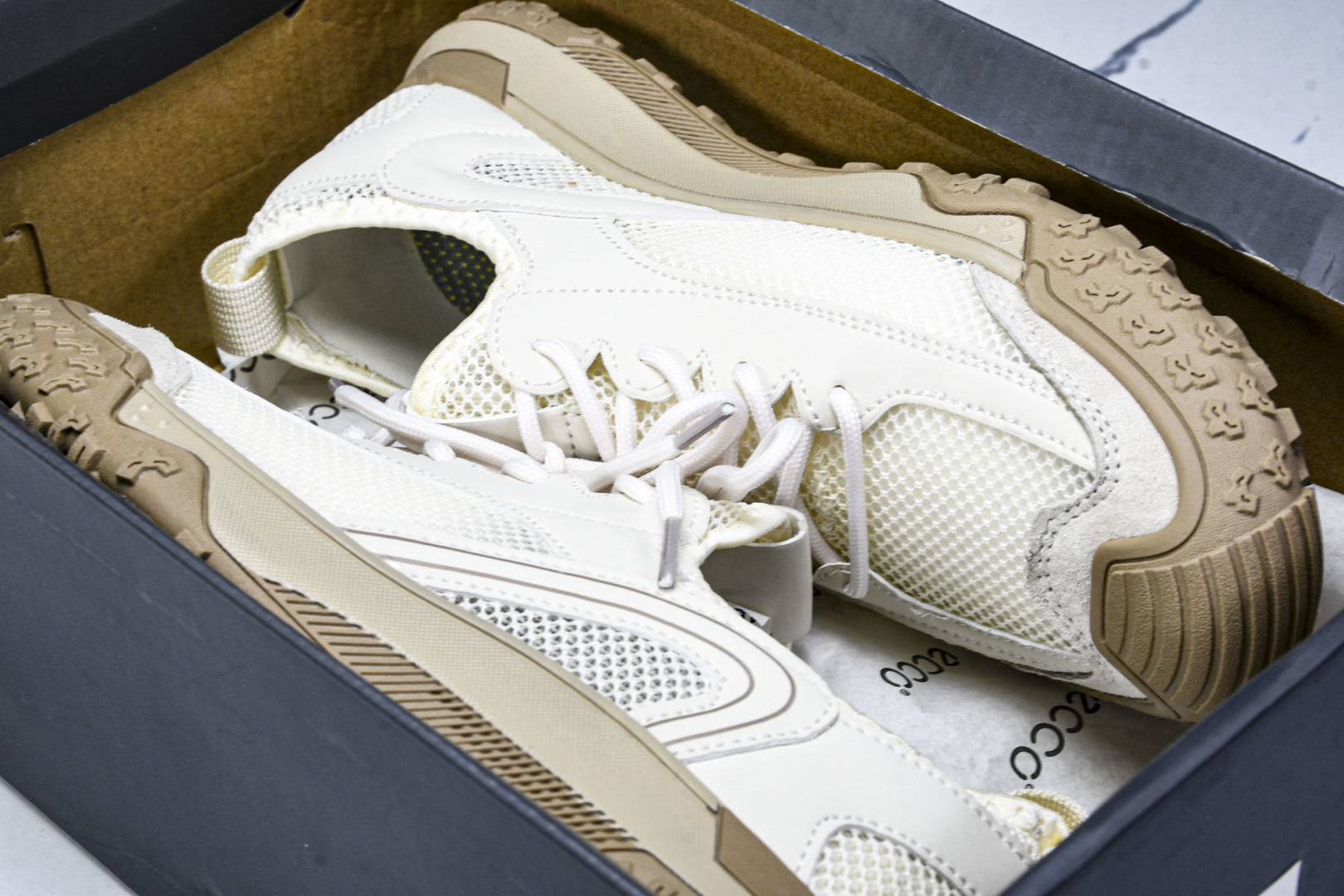 爱步 尺码39-44

纯原出品-ECCO爱步 2025夏季 BIOM男士户外凉鞋系列 77805 01