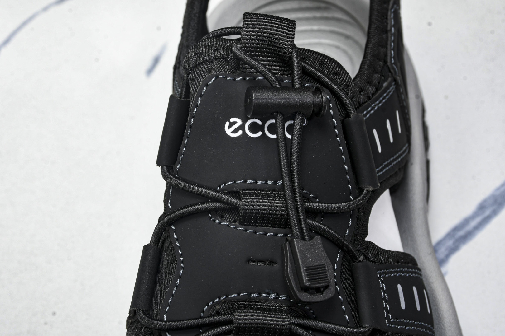 爱步 尺码39-44

纯原出品- Ecco爱步 山地系列 BIOM男士户外越野运动包头凉鞋 77801