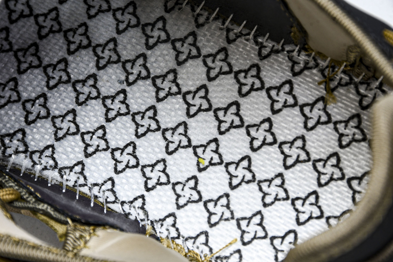爱步 尺码39-44

纯原出品-Ecco爱步 越野系列 夏季新款 男士牛皮舒适运动沙滩凉鞋 77169