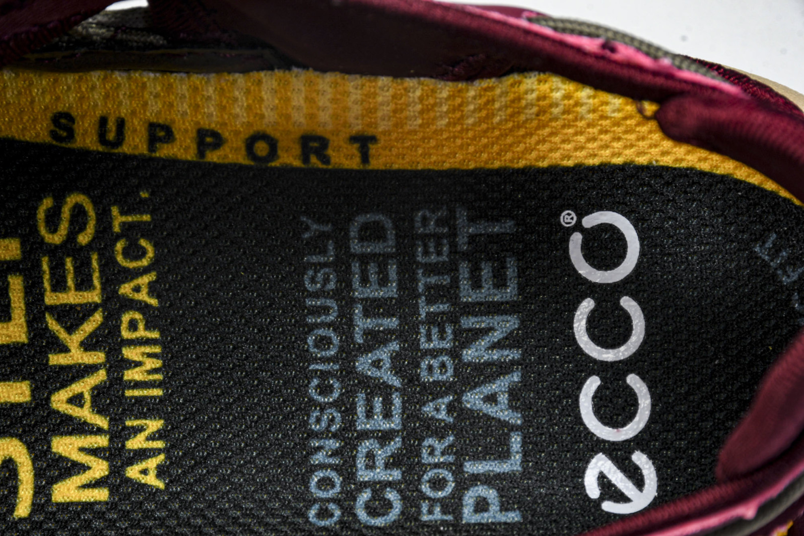 爱步 尺码39-44

纯原出品-Ecco爱步 越野系列 夏季新款 男士牛皮舒适运动沙滩凉鞋 77169
