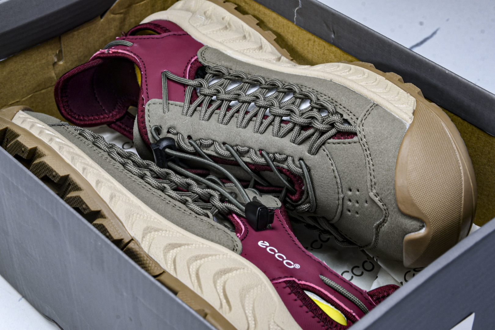 爱步 尺码39-44

纯原出品-Ecco爱步 越野系列 夏季新款 男士牛皮舒适运动沙滩凉鞋 77169