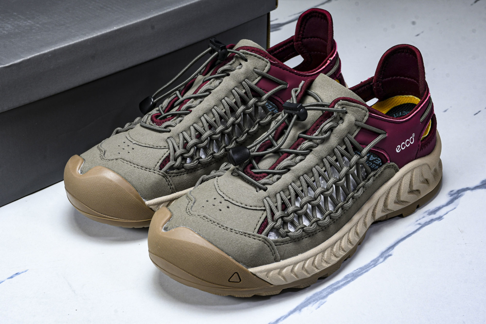 爱步 尺码39-44

纯原出品-Ecco爱步 越野系列 夏季新款 男士牛皮舒适运动沙滩凉鞋 77169