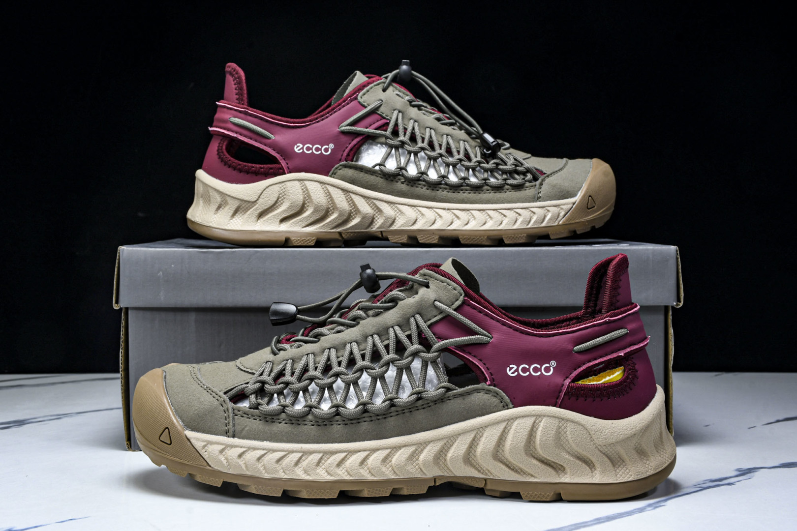 爱步 尺码39-44

纯原出品-Ecco爱步 越野系列 夏季新款 男士牛皮舒适运动沙滩凉鞋 77169