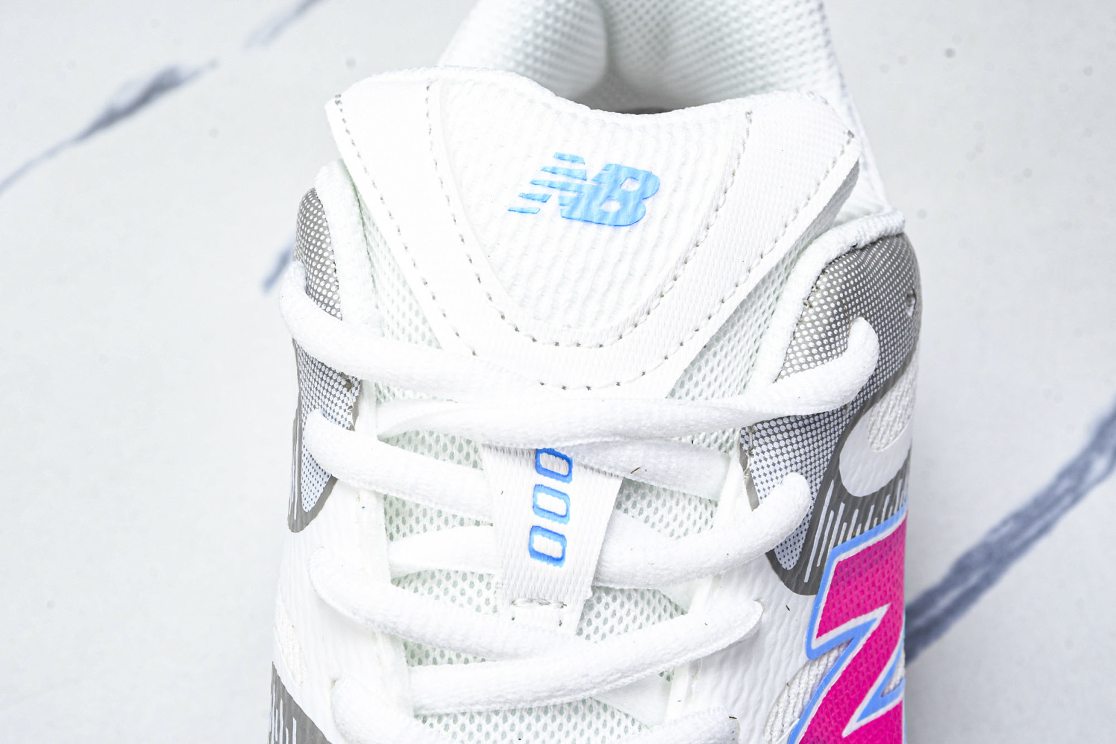 NB2000 尺码36-41

纯原出品-New Balance 2000系列复古老爹风休闲运动慢跑鞋 