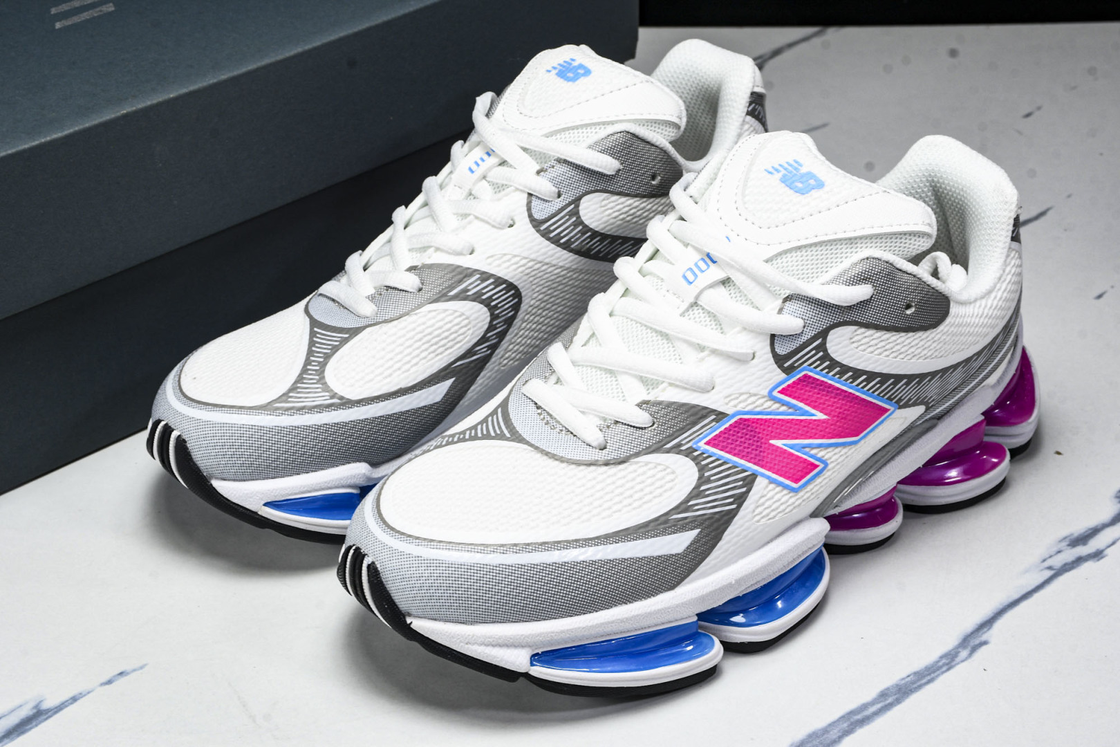 NB2000 尺码36-41

纯原出品-New Balance 2000系列复古老爹风休闲运动慢跑鞋 