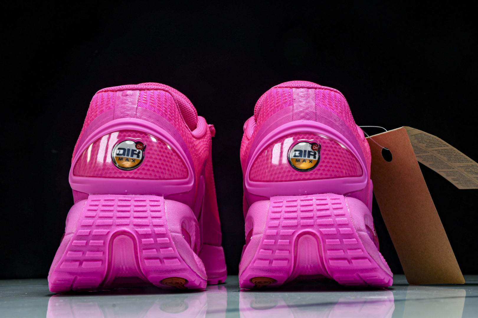 MAX 尺码36-46

纯原出品-Air Max Dn 2024全新气垫跑鞋 hv4861-602 Y